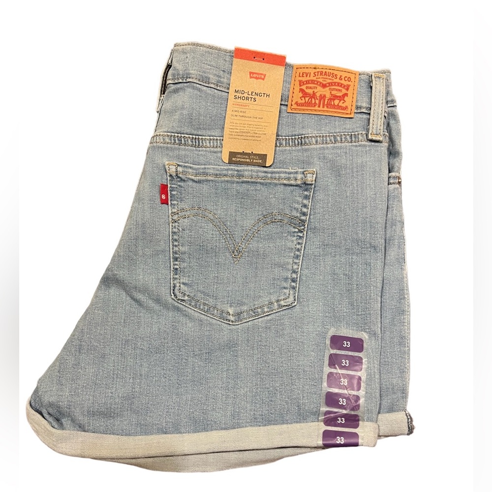 Levi’s Shorts Light wash